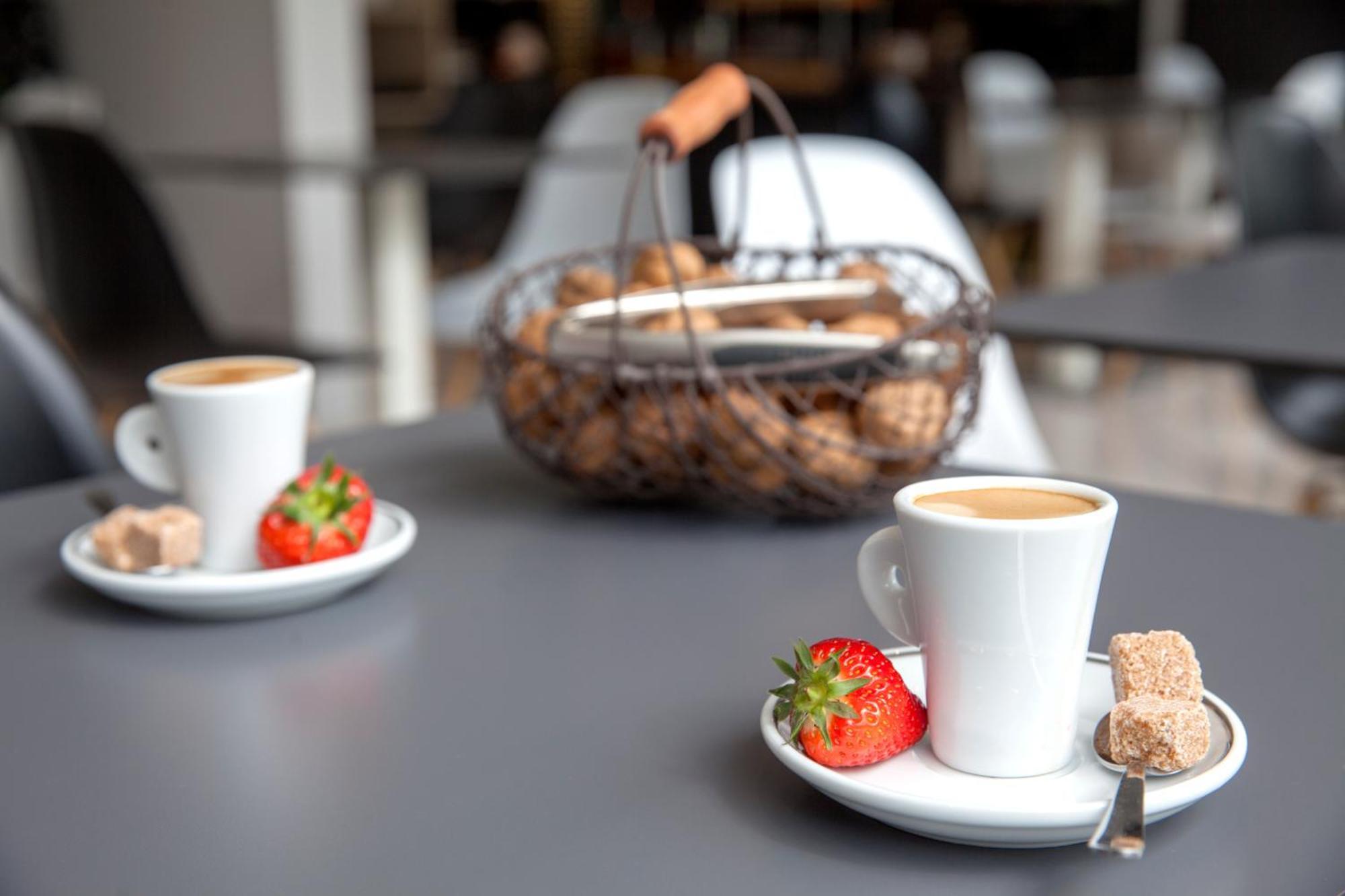 Bristol Logis Cit'Hotel Perigueux Centre Екстер'єр фото