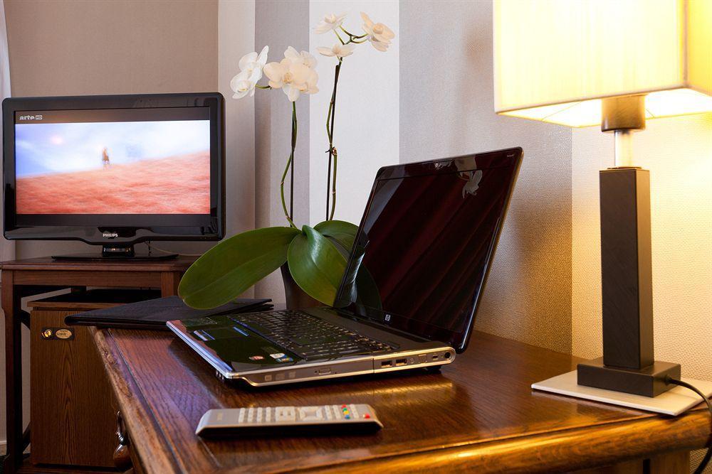 Bristol Logis Cit'Hotel Perigueux Centre Екстер'єр фото