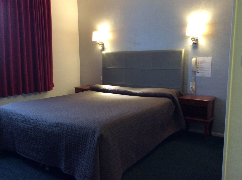 Bristol Logis Cit'Hotel Perigueux Centre Екстер'єр фото